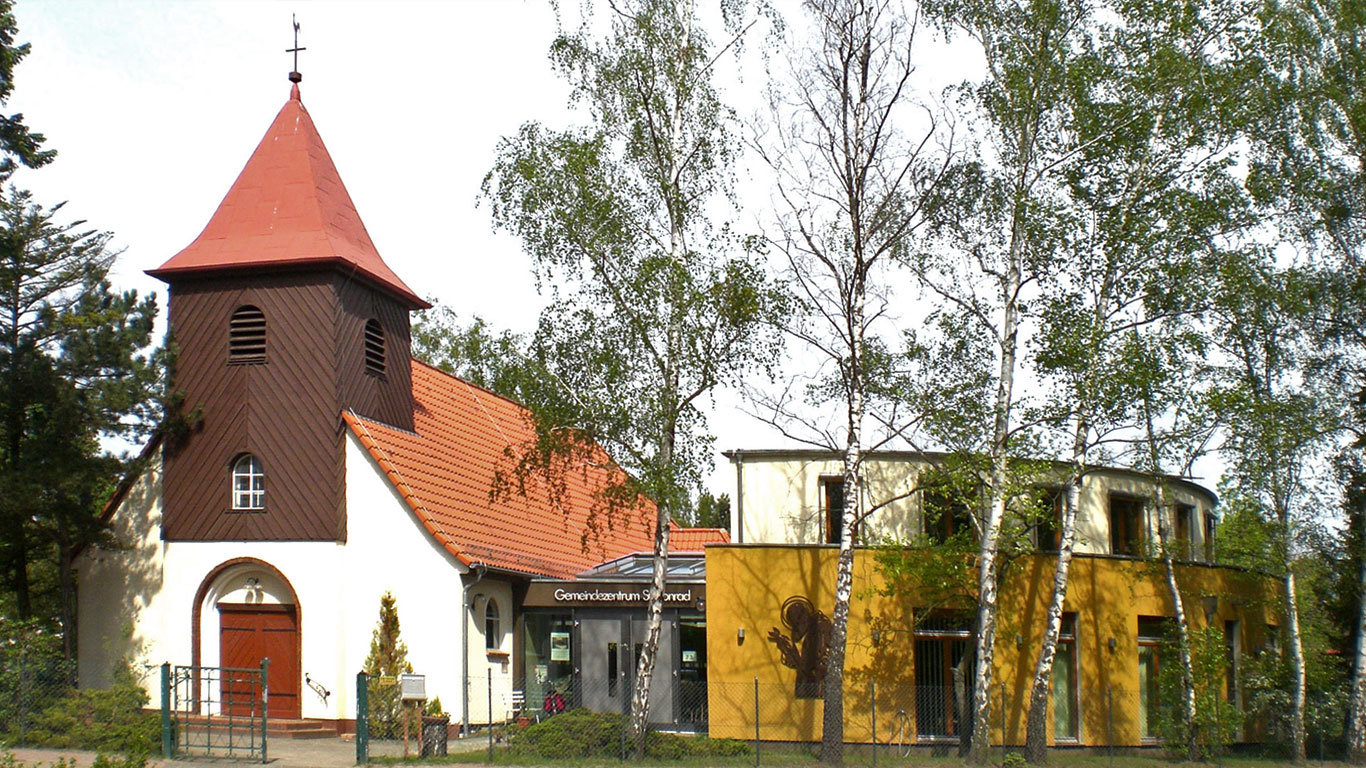 GEMEINDEZENTRUM ST. KONRAD Falkensee