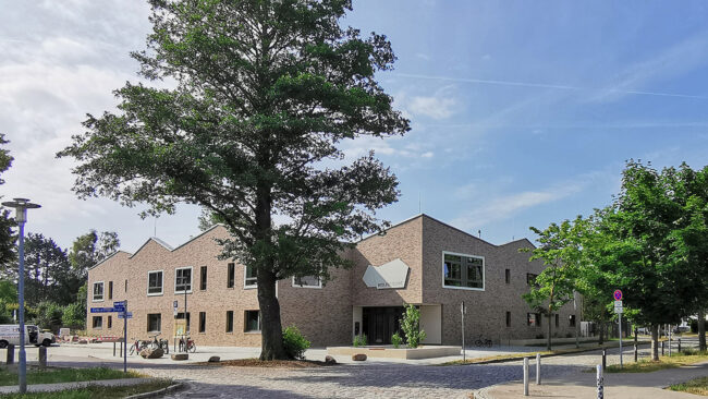 Straßenansicht Wolkenburg